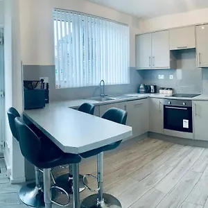 Comfortable 3 Bed Residential In , Sheffield United Kingdom