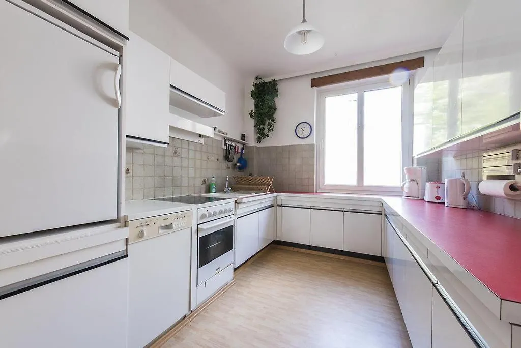 Sunny Apartment Bécs