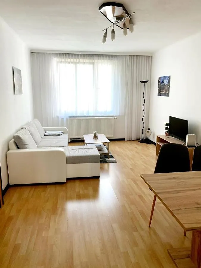 Sunny Apartment Bécs