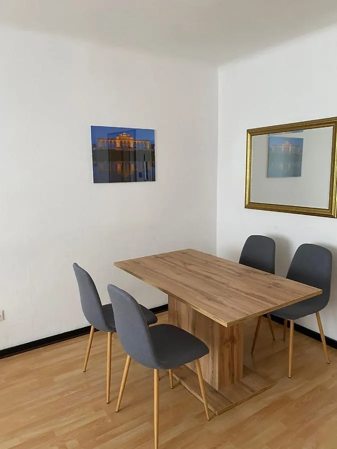 Sunny Apartment Bécs
